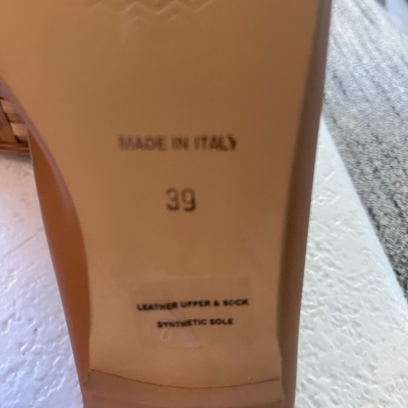 Sundance Tan Leather Moccasin- Made In Italy- size 39 - Picture 5 of 6